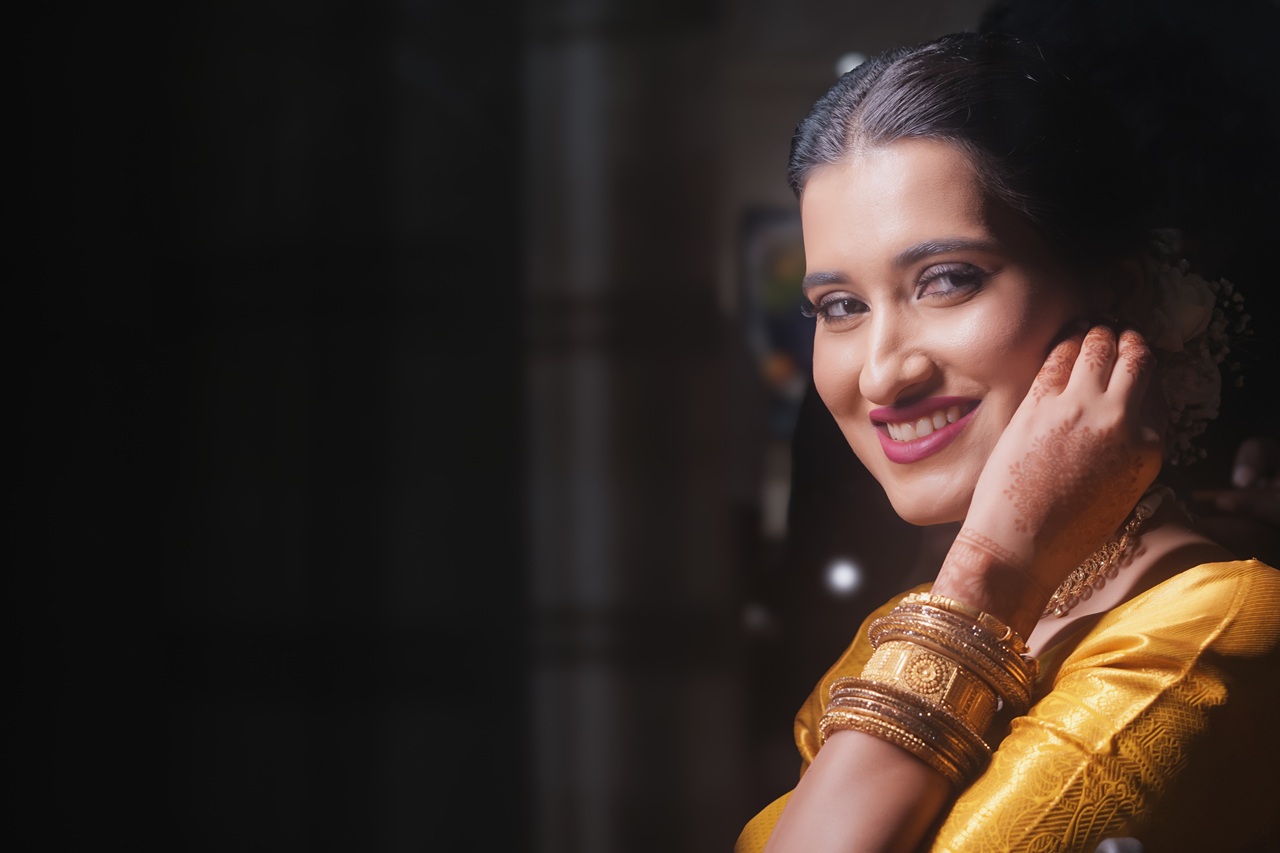 Bride groom varmala candid wedding photography India Bride groom varmala candid wedding photography India